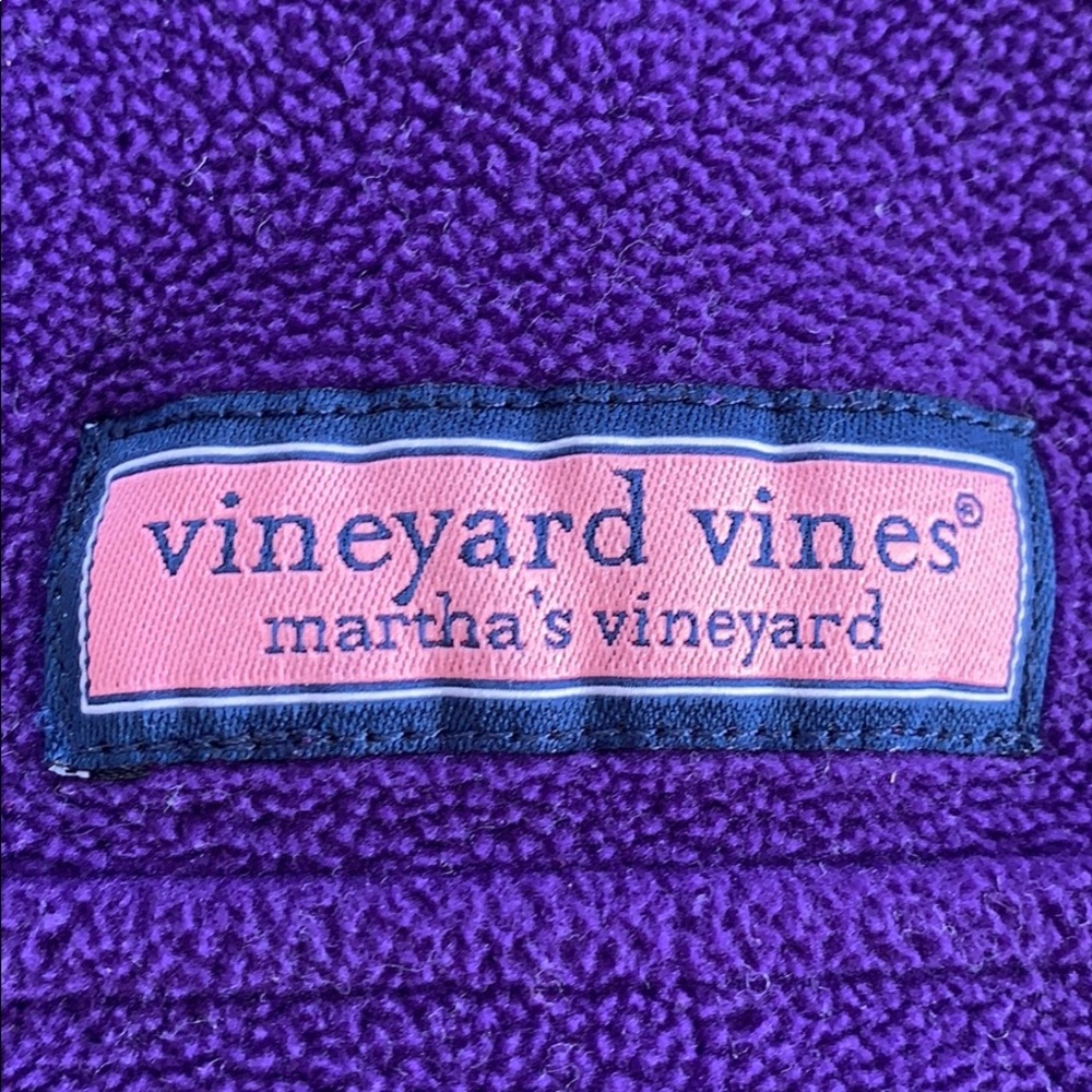 vineyard vines pullover - Picture 2 of 4